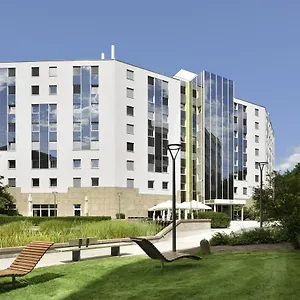 4* Hotell Novina Suedwestpark